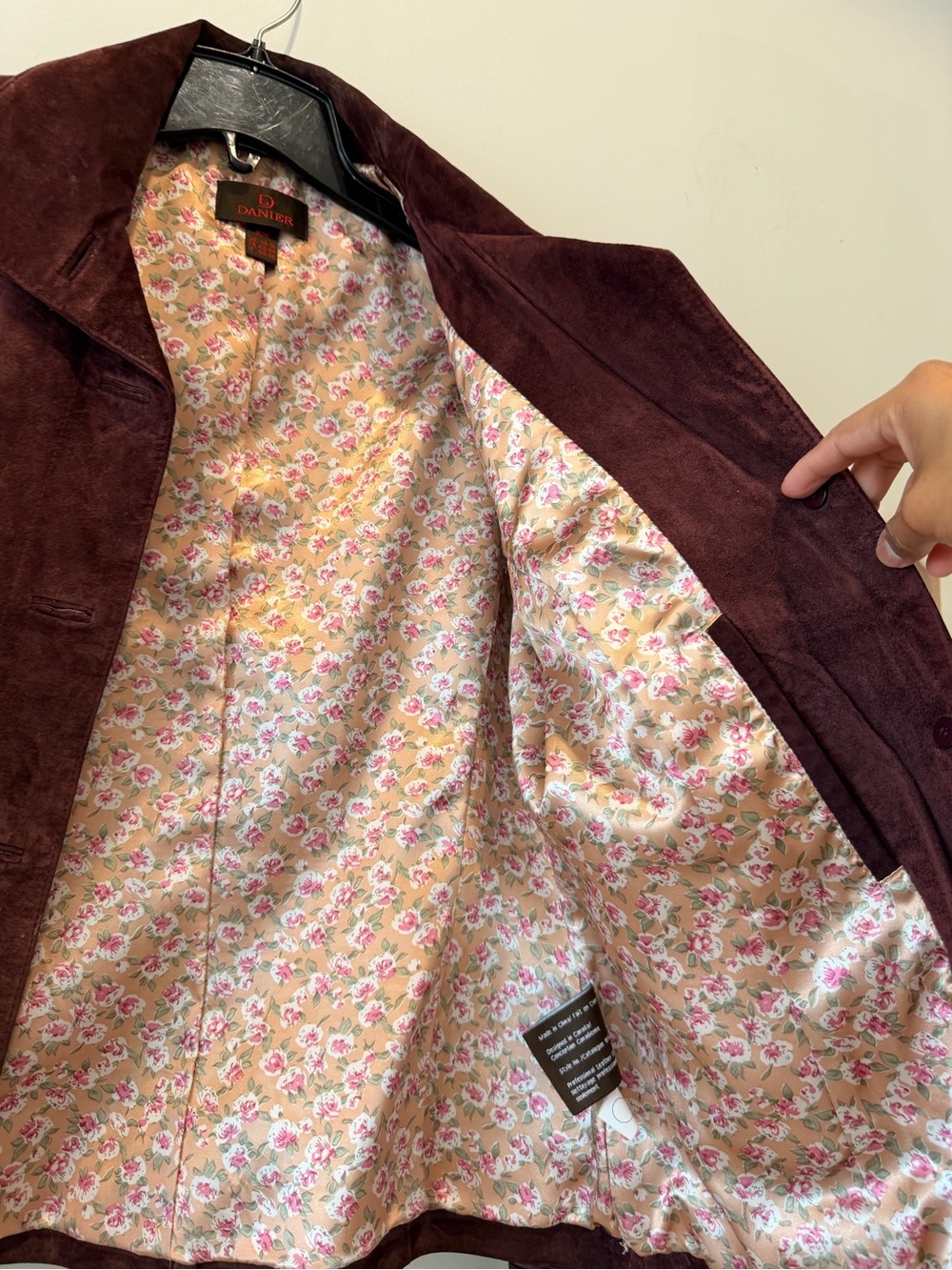 Danier Burgundy Suede Women's Leather Jacket - Picture 9 of 12